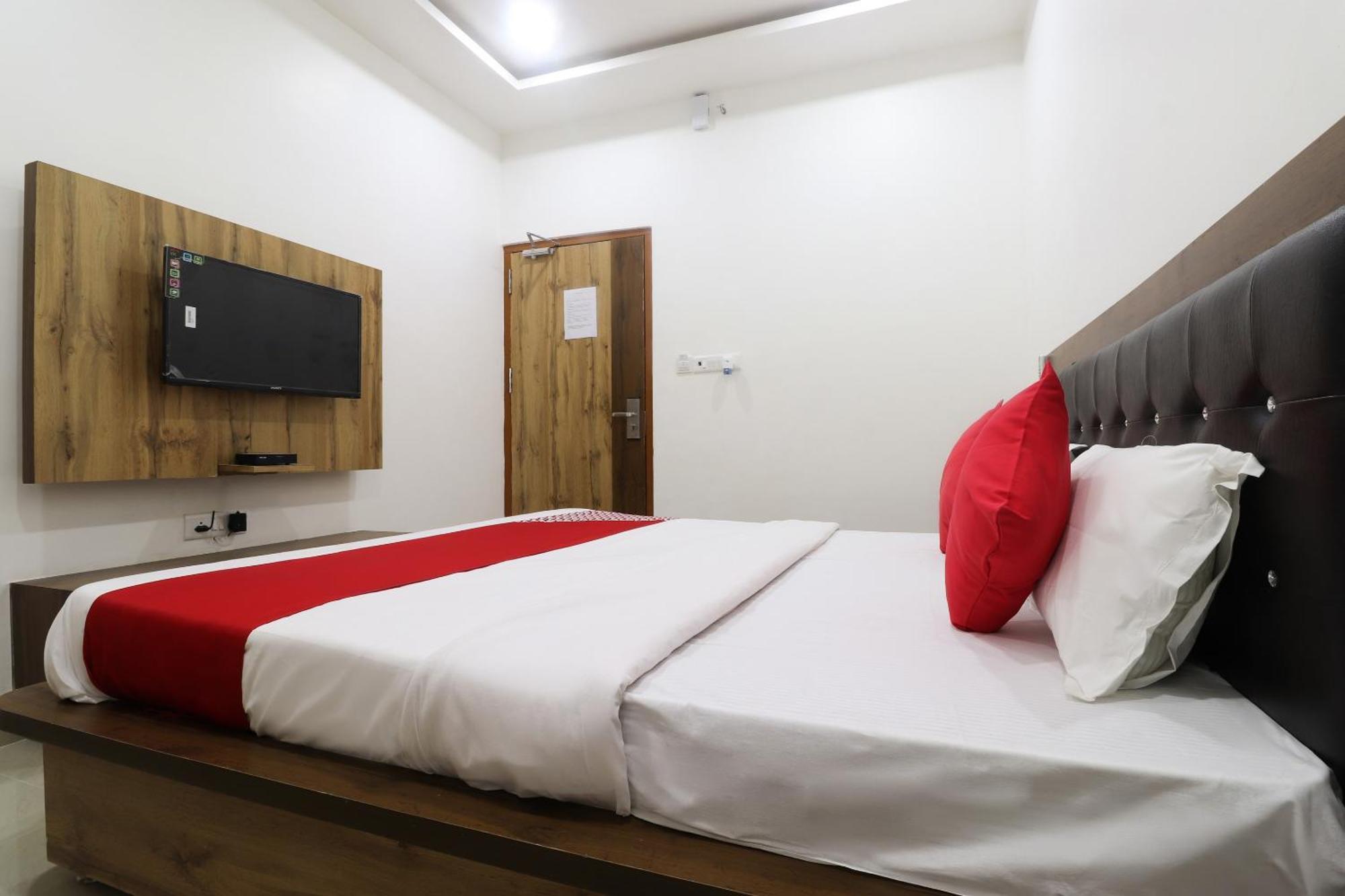 Hotel O Vrindavan Inn Near Lulu Mall Bijnaur Εξωτερικό φωτογραφία